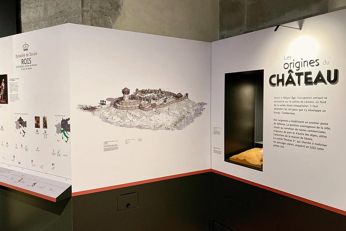 jonathan-desbois-illustration-reconstitution-historique-chateau-1e-07 Photographie de l’exposition permanente de la Chambre des Comptes au château de Chambéry.